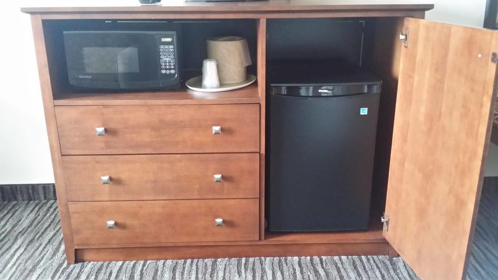American Inn & Suites Parkers Prairie 外观 照片