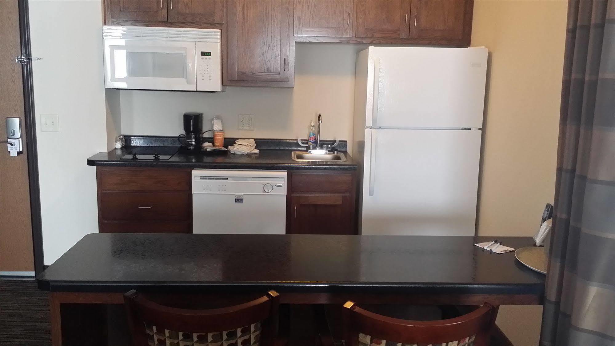 American Inn & Suites Parkers Prairie 外观 照片